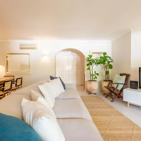 Jardins Do Golfe At ヴァーレ・ド・ローボ